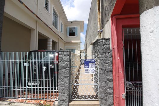 Fachada de casa para alugar com 1 quarto, 50m² em Vila Independencia, São Paulo