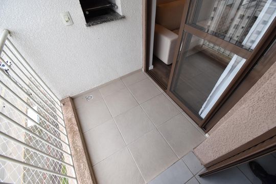 Sacada da Sala de apartamento para alugar com 2 quartos, 55m² em Santo Antônio, São José dos Pinhais