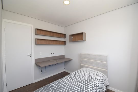 Quarto 2 de apartamento para alugar com 2 quartos, 55m² em Santo Antônio, São José dos Pinhais