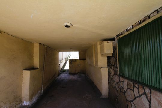 Garagem de casa à venda com 4 quartos, 336m² em Carlos Prates, Belo Horizonte