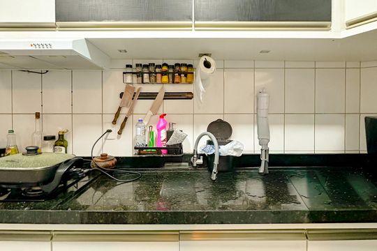Cozinha de apartamento para alugar com 2 quartos, 70m² em Barreiros, São José