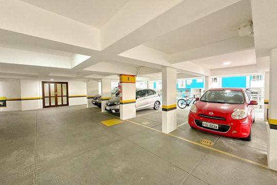 Garagem de apartamento para alugar com 2 quartos, 70m² em Barreiros, São José