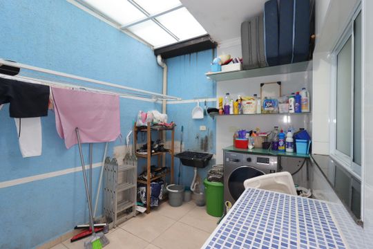 Área de Serviço de casa à venda com 3 quartos, 152m² em Vila Bela Vista, Santo André