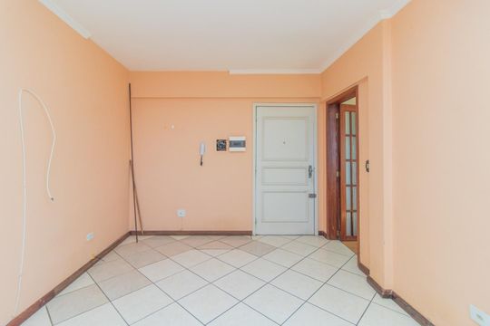 Sala de apartamento à venda com 1 quarto, 40m² em Centro Histórico, Porto Alegre