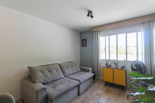 Sala de casa de condomínio à venda com 2 quartos, 123m² em Vila Alpina, São Paulo