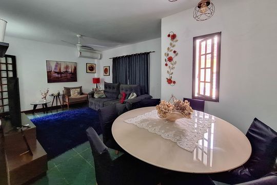 Sala de casa à venda com 3 quartos, 155m² em Santa Rosa, Niterói