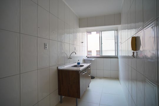 Cozinha de apartamento à venda com 1 quarto, 42m² em Jardim Dona Leopoldina, Porto Alegre