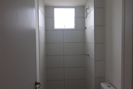 Banheiro de apartamento para alugar com 2 quartos, 100m² em Parque das Oliveiras Ii, Ribeirão Preto