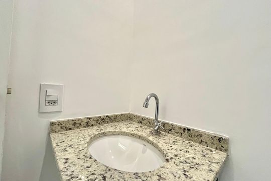 Banheiro de apartamento à venda com 3 quartos, 35m² em Vila da Saúde, São Paulo