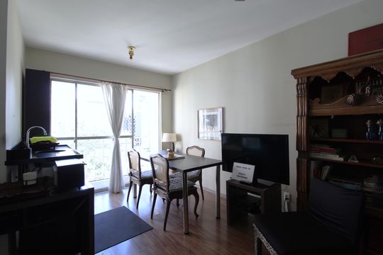 Sala de apartamento à venda com 2 quartos, 60m² em Vila Nova Conceição, São Paulo