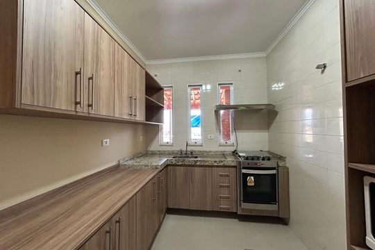 Cozinha de casa à venda com 3 quartos, 200m² em Vila Miriam, São Paulo