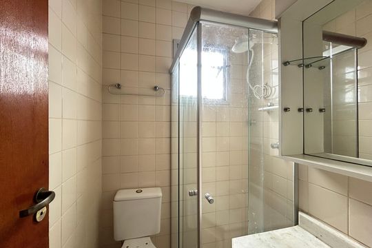 Banheiro de apartamento para alugar com 2 quartos, 44m² em Vila Cruz das Almas, São Paulo