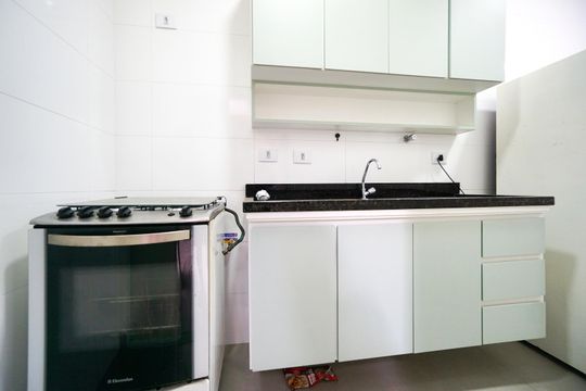 Fogão de apartamento para alugar com 2 quartos, 39m² em Vila Carrão, São Paulo