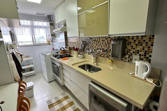 Cozinha de apartamento para alugar com 3 quartos, 75m² em Recreio dos Bandeirantes, Rio de Janeiro