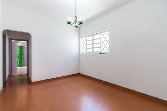 Casa à venda com 4 quartos, 150m² em Jardim São Paulo, São Paulo
