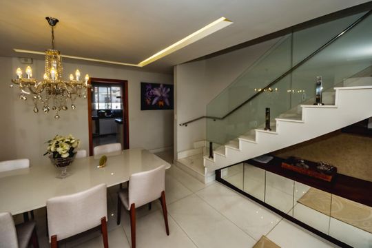 Apartamento à venda com 4 quartos, 250m² em Castelo, Belo Horizonte