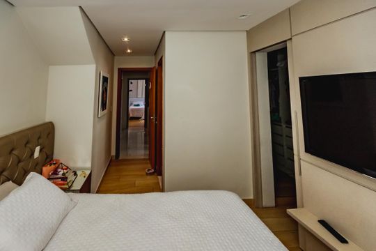 Apartamento para alugar com 4 quartos, 250m² em Castelo, Belo Horizonte