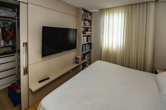 Apartamento para alugar com 4 quartos, 250m² em Castelo, Belo Horizonte