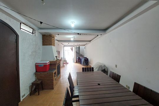Salão de Festas de casa para alugar com 3 quartos, 290m² em Vila Campo Grande, São Paulo