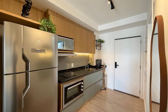 Cozinha de kitnet/studio à venda com 0 quarto, 32m² em Jardim das Acacias, São Paulo