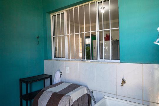 Área de Serviço de casa à venda com 3 quartos, 90m² em Vila Progresso, Campinas