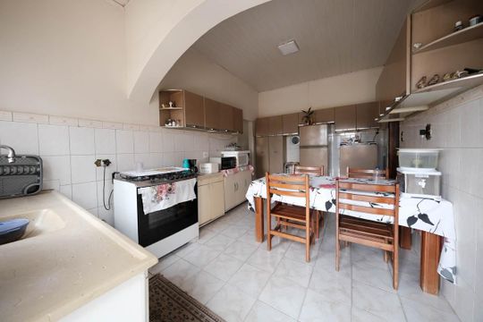 Cozinha de casa à venda com 4 quartos, 316m² em Vila Guilhermina, São Paulo