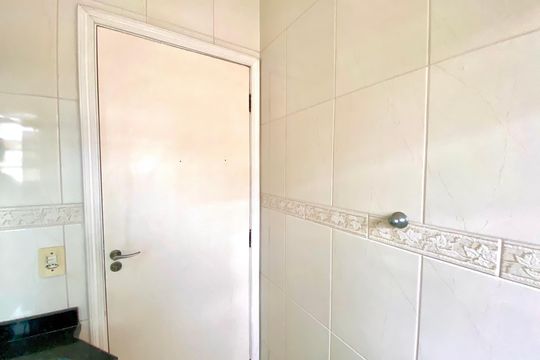 Banheiro 1 de casa à venda com 3 quartos, 202m² em Jardim Bela Vista, Guarulhos