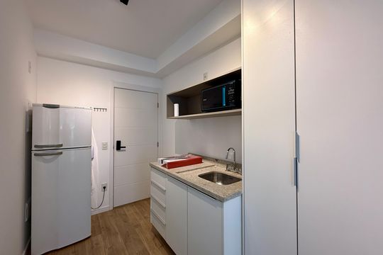Cozinha de kitnet/studio à venda com 0 quarto, 26m² em Jardim das Acacias, São Paulo