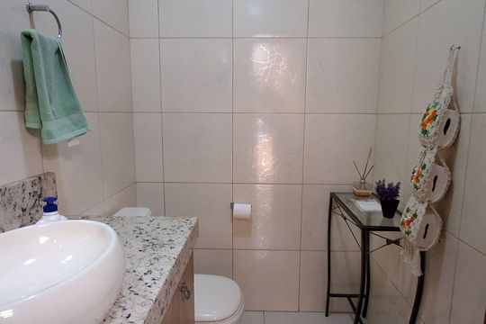 Lavabo 2 de casa à venda com 3 quartos, 200m² em Jardim Orlandina, São Bernardo do Campo
