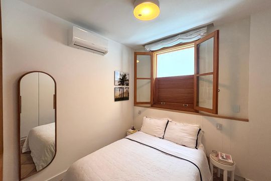 Quarto de apartamento à venda com 1 quarto, 52m² em Jardim Botânico, Rio de Janeiro