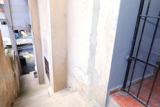 Área comum - Escadas de casa para alugar com 2 quartos, 80m² em Vila Santista, São Paulo