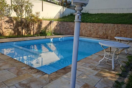 Casa à venda com 3 quartos, 418m² em Residencial Dez (Alphaville), Santana de Parnaíba