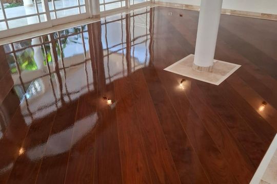Casa à venda com 3 quartos, 418m² em Residencial Dez (Alphaville), Santana de Parnaíba