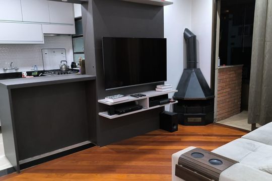 Apartamento à venda com 2 quartos, 76m² em Menino Deus, Porto Alegre