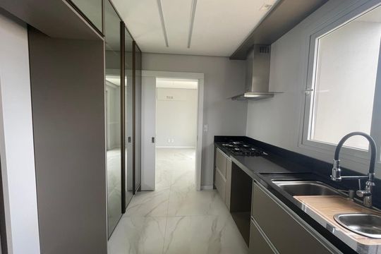 Cozinha de apartamento à venda com 3 quartos, 140m² em Morro do Espelho, São Leopoldo