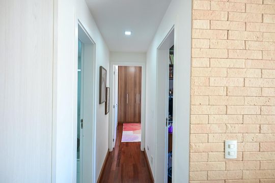 Corredor de apartamento à venda com 2 quartos, 71m² em Morumbi, São Paulo