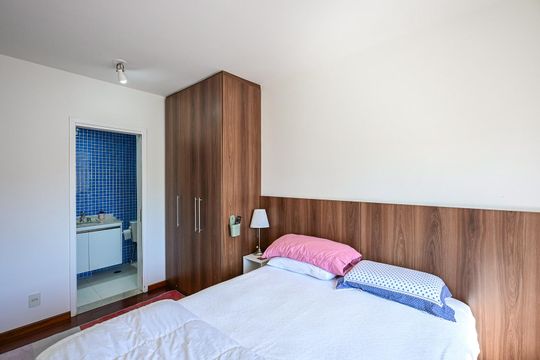 Suíte de apartamento à venda com 2 quartos, 71m² em Morumbi, São Paulo