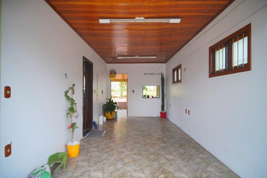 Garagem de casa à venda com 2 quartos, 90m² em Feitoria, São Leopoldo