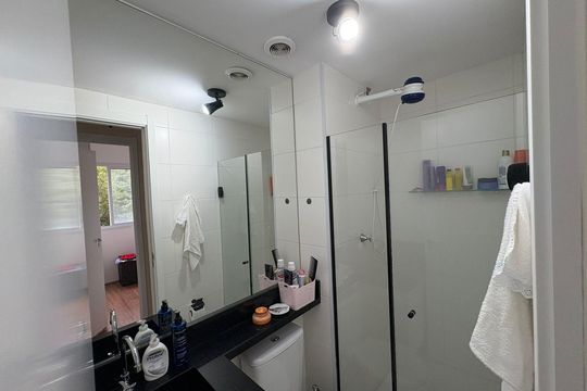 Banheiro de apartamento para alugar com 2 quartos, 32m² em Jardim Celeste, São Paulo