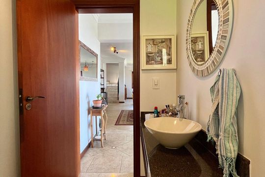 Lavabo de casa de condomínio à venda com 4 quartos, 265m² em Lot. Alphaville Campinas, Campinas