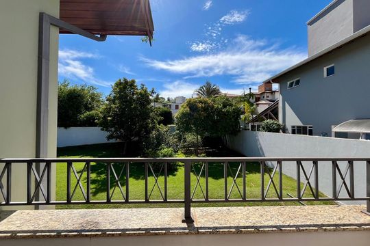 Vista da sacada da sala de tv de casa de condomínio à venda com 4 quartos, 265m² em Lot. Alphaville Campinas, Campinas