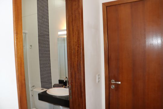 Casa de Condomínio para alugar com 4 quartos, 300m² em Chácara do Remanso Gl Um, Cotia