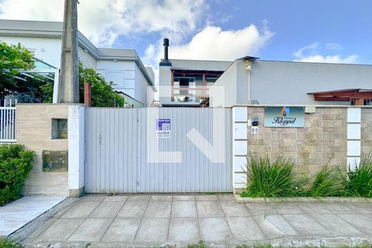Casa para alugar com 2 quartos, 70m² em São João do Rio Vermelho, Florianópolis