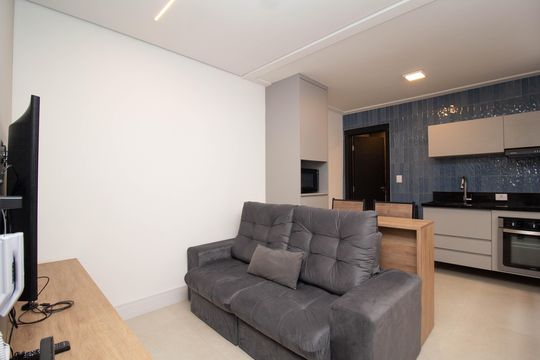 Sala de casa para alugar com 1 quarto, 36m² em Alto de Pinheiros, São Paulo
