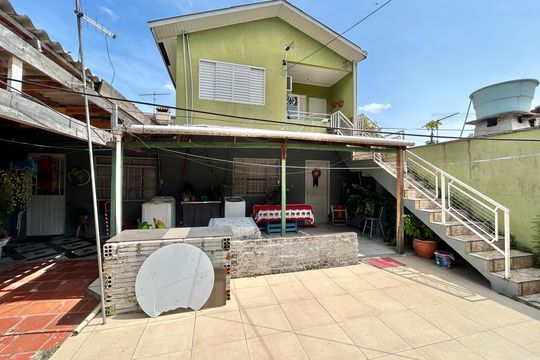 Quintal de casa à venda com 2 quartos, 360m² em Canudos, Novo Hamburgo
