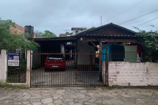 Fachada de casa à venda com 2 quartos, 360m² em Canudos, Novo Hamburgo