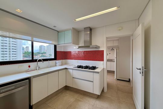 Cozinha de apartamento à venda com 3 quartos, 400m² em Campo Belo, São Paulo