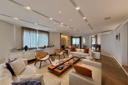 Apartamento à venda com 3 quartos, 400m² em Campo Belo, São Paulo