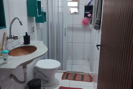 Banheiro de casa à venda com 4 quartos, 180m² em Cipava, Osasco