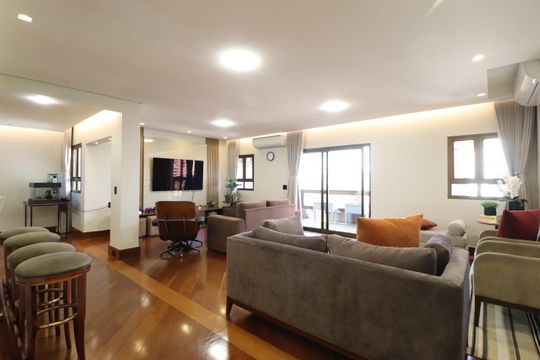 Apartamento para alugar com 5 quartos, 264m² em Fundinho, Uberlândia